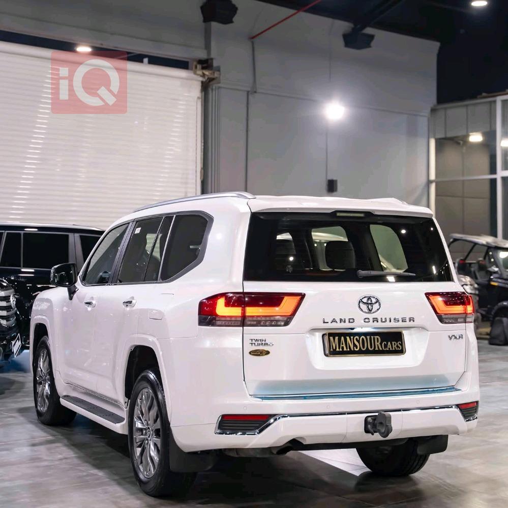 تويوتا لاندكروزر